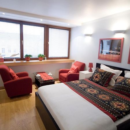 Warsawrent Hit Apartments Oda fotoğraf